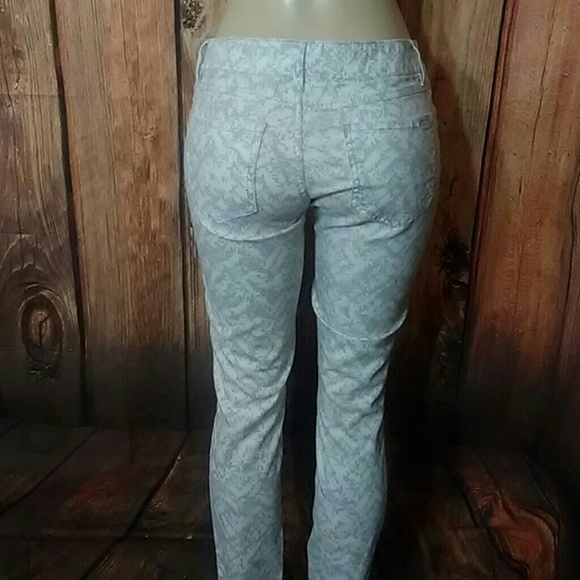 🦋 Seven7 Jeans Size 6 x 29 - Picture 3 of 5